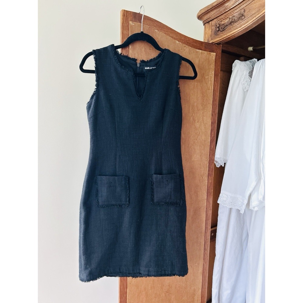 KARL LAGERFELD PARIS Sleeveless Tweed Fringe Sheath Dress Black | Size 6